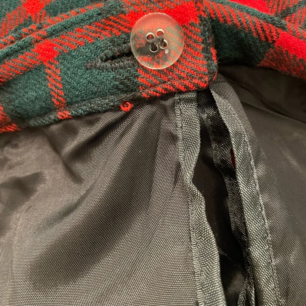 Vintage Pendleton Wool Red Plaid Skirt Womens Size Small Petite Oregon USA Mills